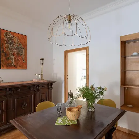 Apartment Iflat Pantheon Peaceful & Comfortable